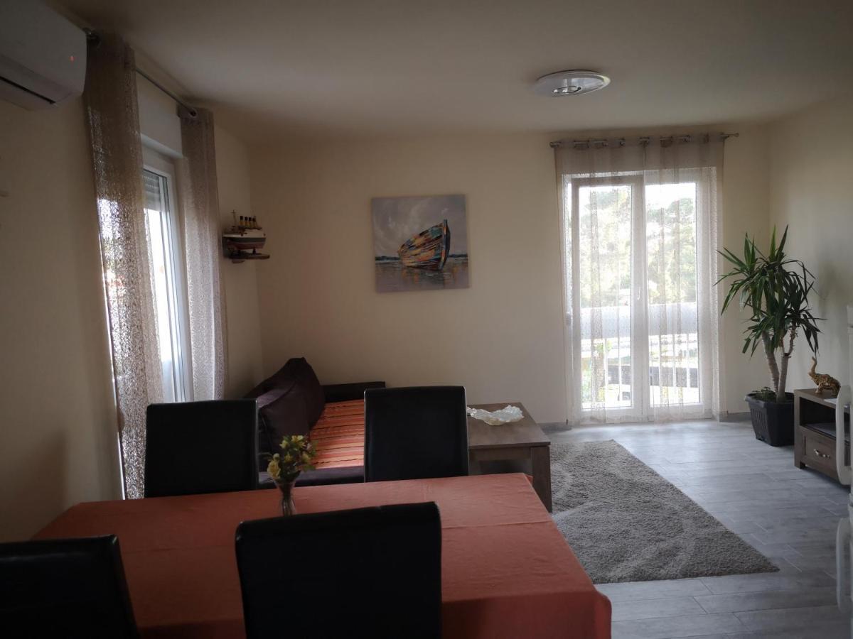 Apartman Petrovic City Center Trogir Ngoại thất bức ảnh