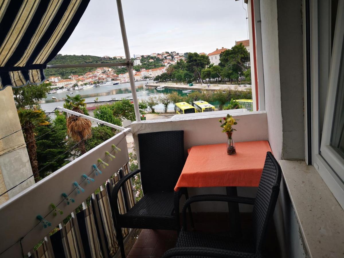 Apartman Petrovic City Center Trogir Ngoại thất bức ảnh